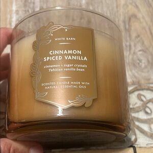 White Barn Cinnamon Spiced Vanilla Candle - Cream and Gold